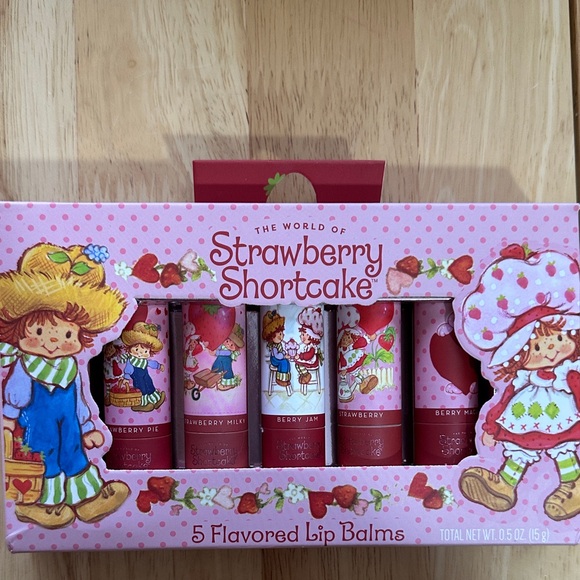 WildBrain Other - Flavored Lip Balm Set - Red